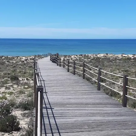 Salgados Vila Das Lagoas * Guia (Faro)